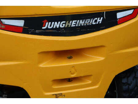 Carrelli elettrici 4 ruote 2018  Jungheinrich EFG 316 (17)