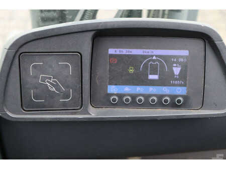 Carrelli elettrici 4 ruote 2018  Jungheinrich EFG 316 (23)