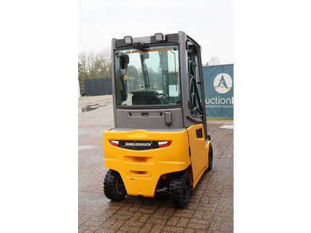 Carrelli elettrici 4 ruote 2018  Jungheinrich EFG 316 (6)