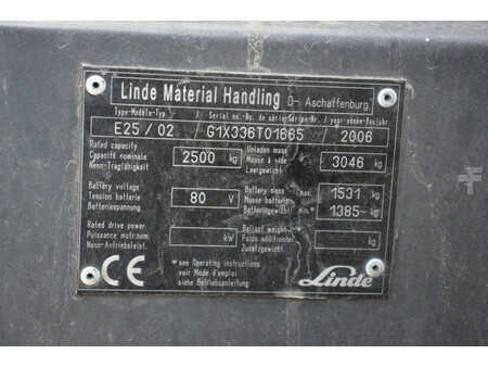 4-wiel elektrische heftrucks 2006  Linde E25/02 (13)