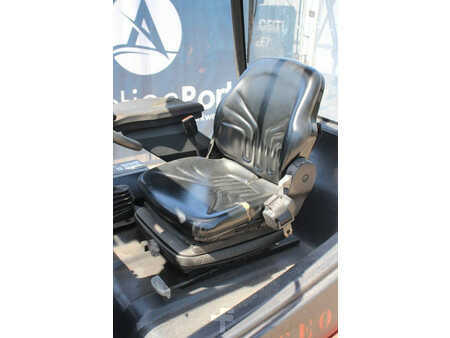 4-wiel elektrische heftrucks 2006  Linde E25/02 (22)