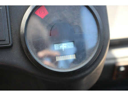 4-wiel elektrische heftrucks 2006  Linde E25/02 (24)