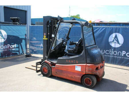 4-wiel elektrische heftrucks 2006  Linde E25/02 (3)