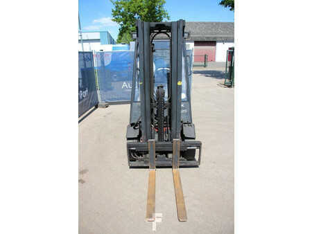 4-wiel elektrische heftrucks 2006  Linde E25/02 (7)