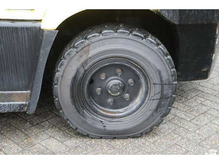 Carretilla elevadora GLP 2010  Hyster H8.0FT (15)