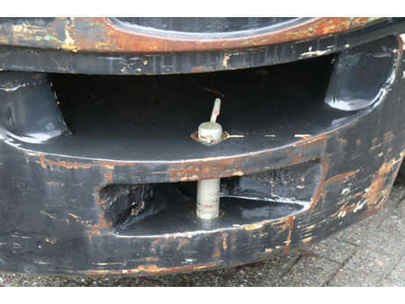 Carretilla elevadora GLP 2010  Hyster H8.0FT (24)