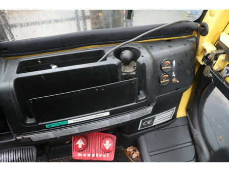 Carretilla elevadora GLP 2010  Hyster H8.0FT (34)