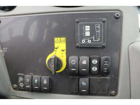 Chariots téléscopiques fixes 2015  Bobcat TL470 (32)