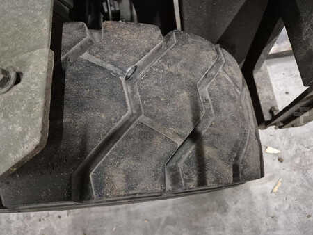 Carrelli elevatori diesel - Salev LOG 1302PDS (10)