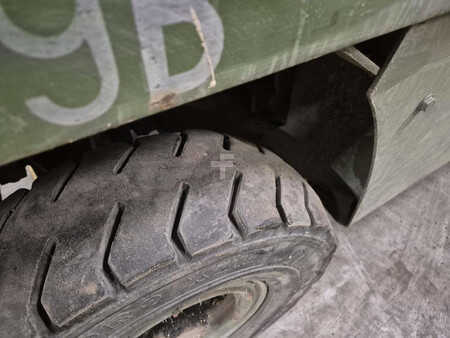 Carrelli elevatori diesel - Salev LOG 1302PDS (9)