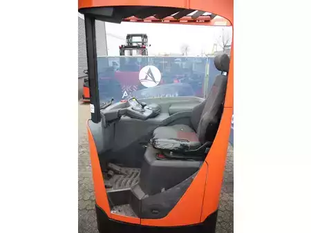 Retraky 2017  Toyota RRE180 (11)