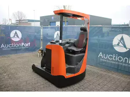 Retraky 2017  Toyota RRE180 (3)