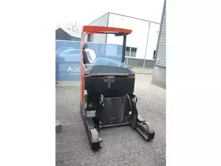 Retraky 2017  Toyota RRE180 (6)