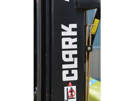 Sähkö - 4 pyör 2001  Clark CEM 30S (12)