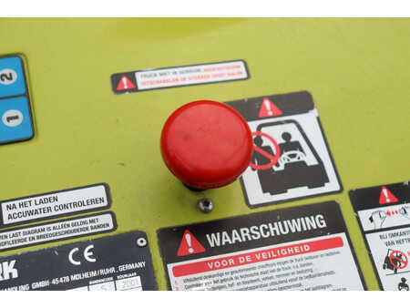 Sähkö - 4 pyör 2001  Clark CEM 30S (29)