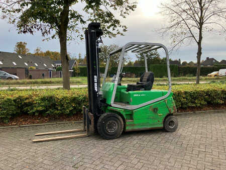 Carrelli elettrici 4 ruote - Cesab Blitz 250 (1)