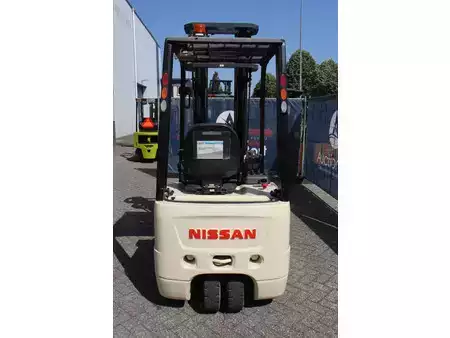 Chariots électriques à 4 roues 2012  Nissan A1N1L18Q (5)