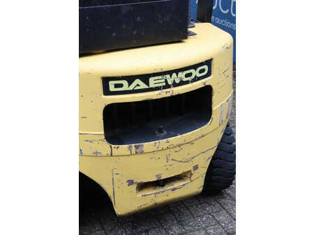 Dieseltrukki 1998  Daewoo D25-3 (14)