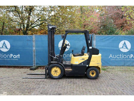 Dieseltrukki 1998  Daewoo D25-3 (2)