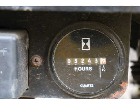 Dieseltrukki 1998  Daewoo D25-3 (26)