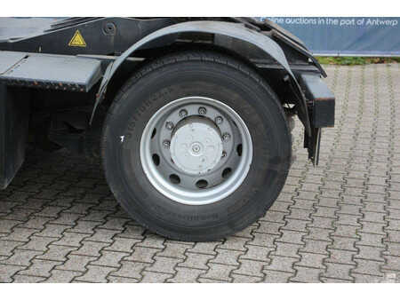 Terminaltraktor 2006  Terberg YT182 (14)