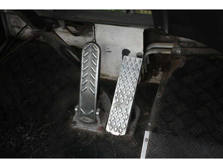 Terminaltraktor 2006  Terberg YT182 (24)