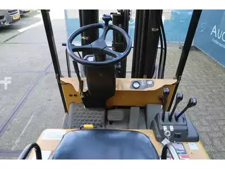 Elektro čtyřkolový VZV 2004  CAT Lift Trucks EP15KRT (19)