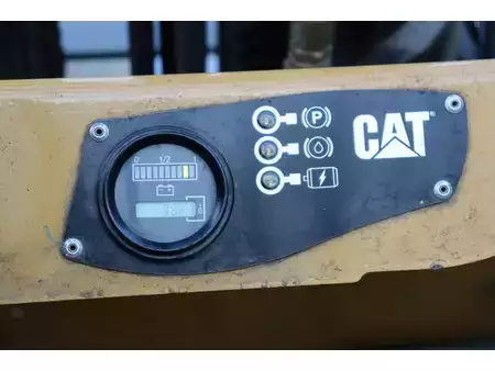 Elektro čtyřkolový VZV 2004  CAT Lift Trucks EP15KRT (26)