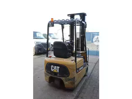 Elektro čtyřkolový VZV 2004  CAT Lift Trucks EP15KRT (6)