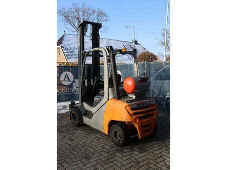 Gázüzemű targoncák 2018  Still RX70-30T (4)