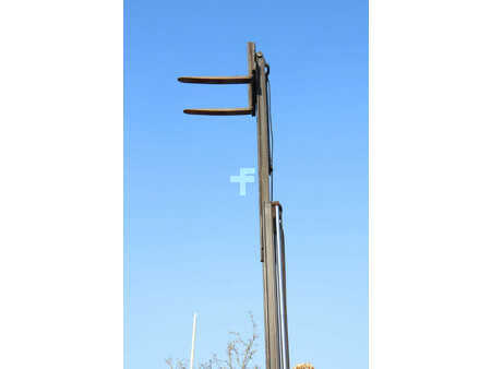 Gázüzemű targoncák 2018  Still RX70-30T (40)