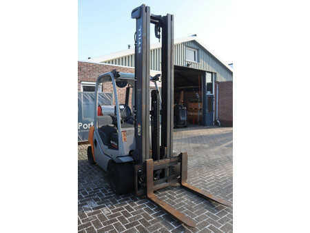 Gázüzemű targoncák 2018  Still RX70-30T (7)