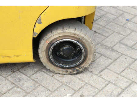 Chariots électriques à 4 roues 2016  Yale ERP20VF (14)