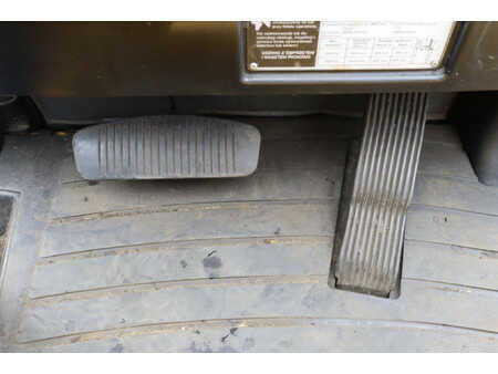 Chariots électriques à 4 roues 2016  Yale ERP20VF (21)