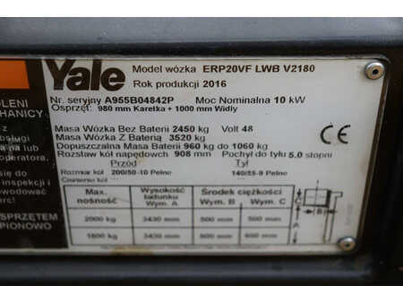 Chariots électriques à 4 roues 2016  Yale ERP20VF (23)