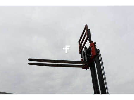 Chariots électriques à 4 roues 2016  Yale ERP20VF (29)