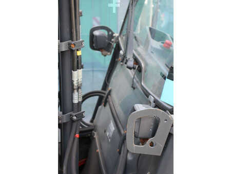 Elektromos 4 kerekű 2016  Linde E40H-01/600 (13)