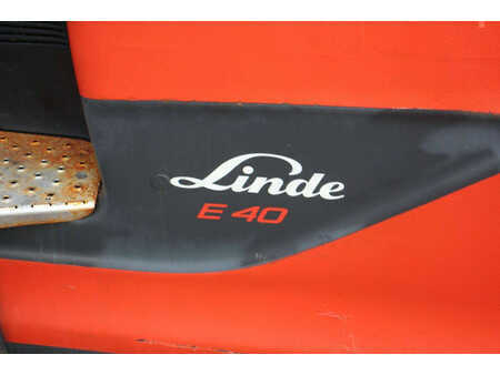 Elektromos 4 kerekű 2016  Linde E40H-01/600 (16)