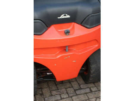 Elektromos 4 kerekű 2016  Linde E40H-01/600 (19)