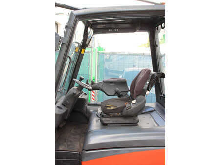 Elektromos 4 kerekű 2016  Linde E40H-01/600 (21)