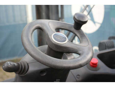 Elektromos 4 kerekű 2016  Linde E40H-01/600 (24)