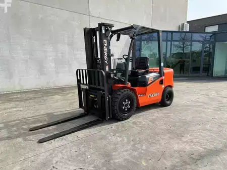 Wózki widłowe diesel 2025  Energy CPC30 (1)