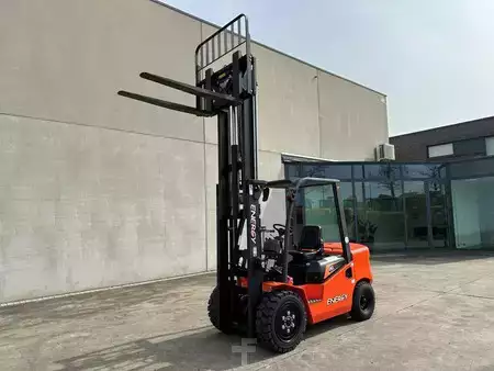 Wózki widłowe diesel 2025  Energy CPC30 (36)