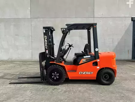 Wózki widłowe diesel 2025  Energy CPC30 (8)