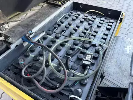 Elektromos 4 kerekű 2008  Nissan 1N1L180 (15)