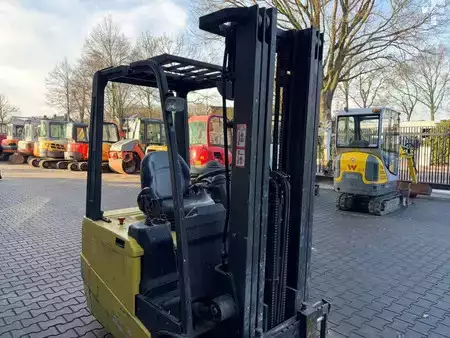 Elektromos 4 kerekű 2008  Nissan 1N1L180 (8)