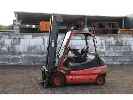 El truck - 4 hjulet 2000  Linde E30-02 (1)