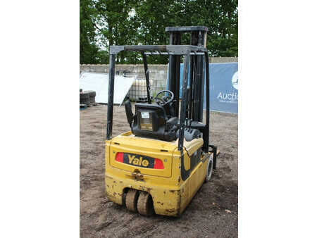 Eléctrica de 4 ruedas 2008  Yale ERP16ATF (5)