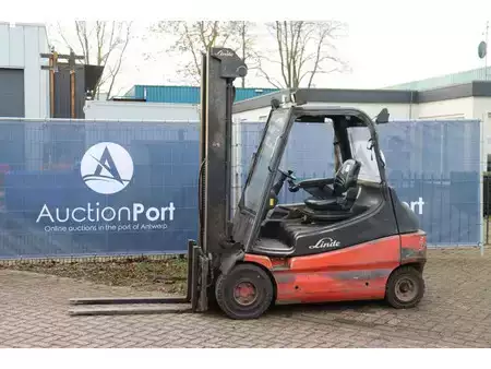 El truck - 4 hjulet 2008  Linde E30/02 (1)