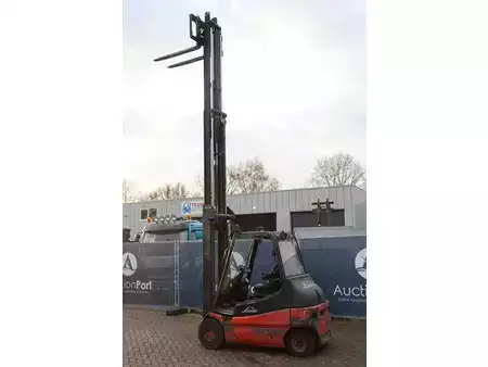El truck - 4 hjulet 2008  Linde E30/02 (31)